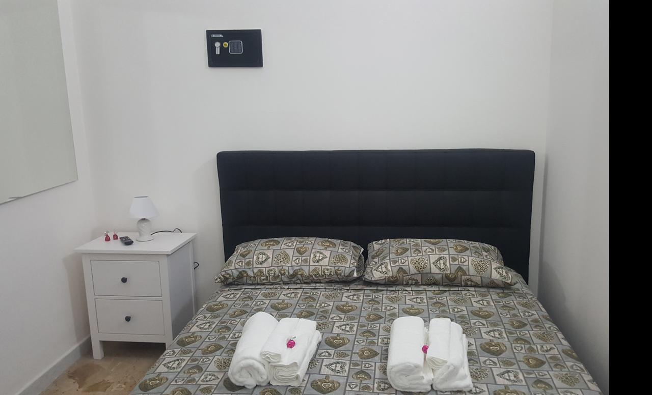 Exclusive House Center Apartment คาตาเนีย ภายนอก รูปภาพ
