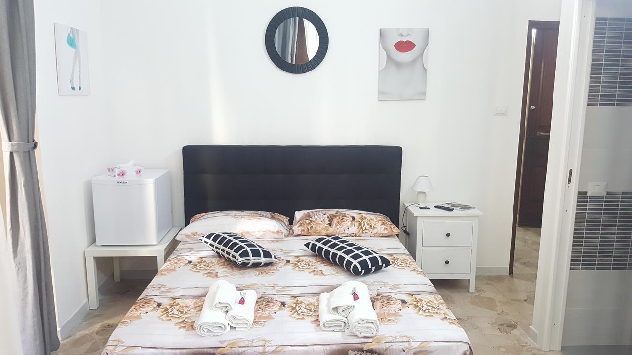 Exclusive House Center Apartment คาตาเนีย ภายนอก รูปภาพ