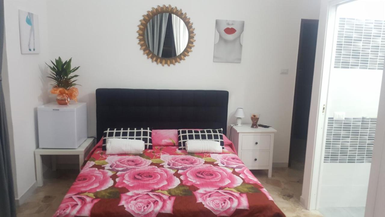 Exclusive House Center Apartment คาตาเนีย ภายนอก รูปภาพ
