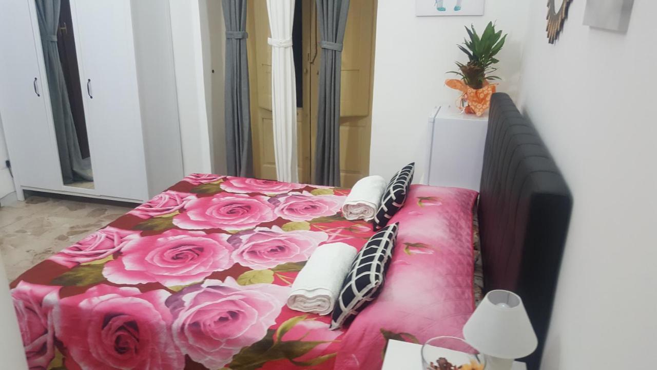 Exclusive House Center Apartment คาตาเนีย ภายนอก รูปภาพ