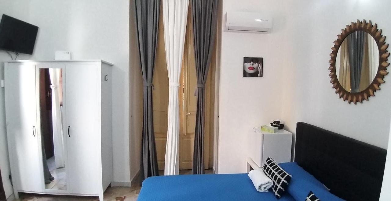 Exclusive House Center Apartment คาตาเนีย ภายนอก รูปภาพ
