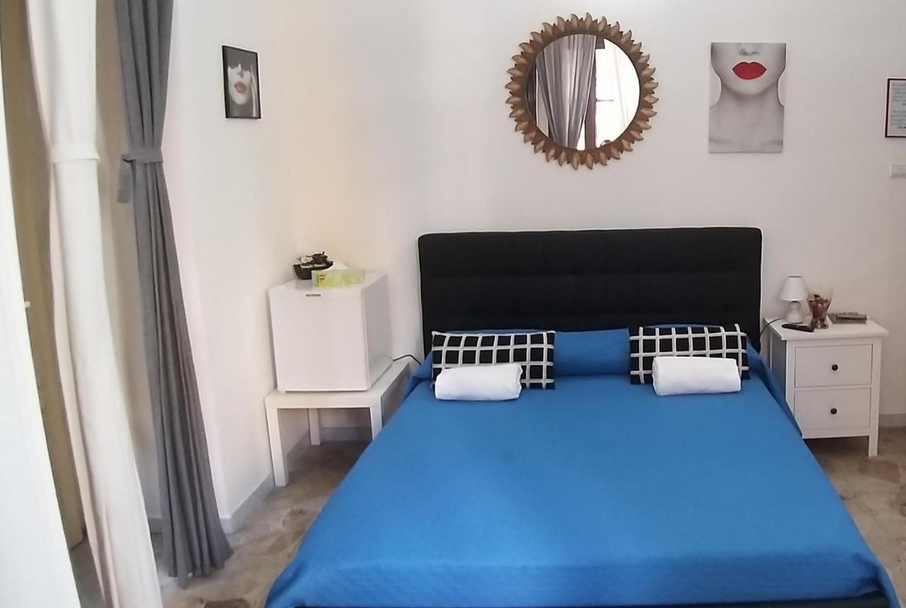 Exclusive House Center Apartment คาตาเนีย ภายนอก รูปภาพ