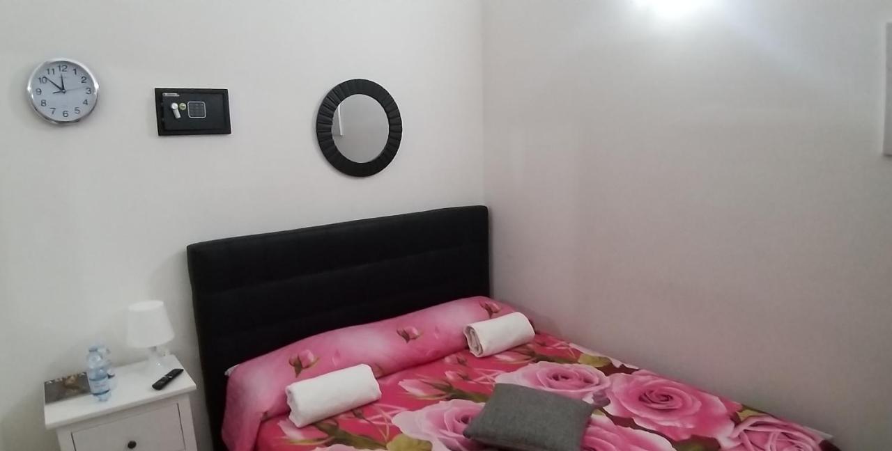 Exclusive House Center Apartment คาตาเนีย ภายนอก รูปภาพ